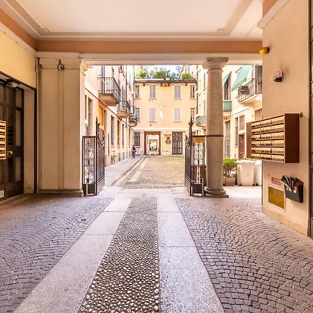 Apartment Alessia's Flat Crocetta M3 Milan